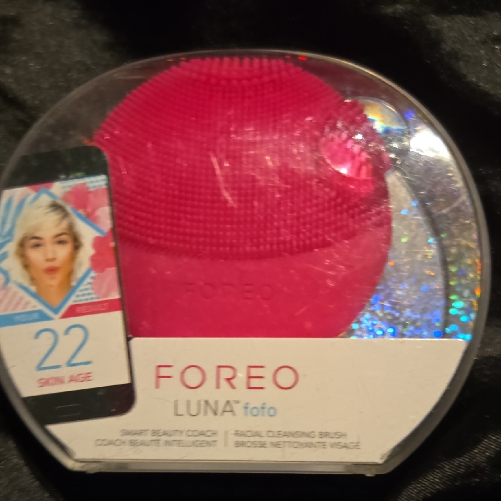 FOREO Luna Fofo Skincare Device - Hot Pink